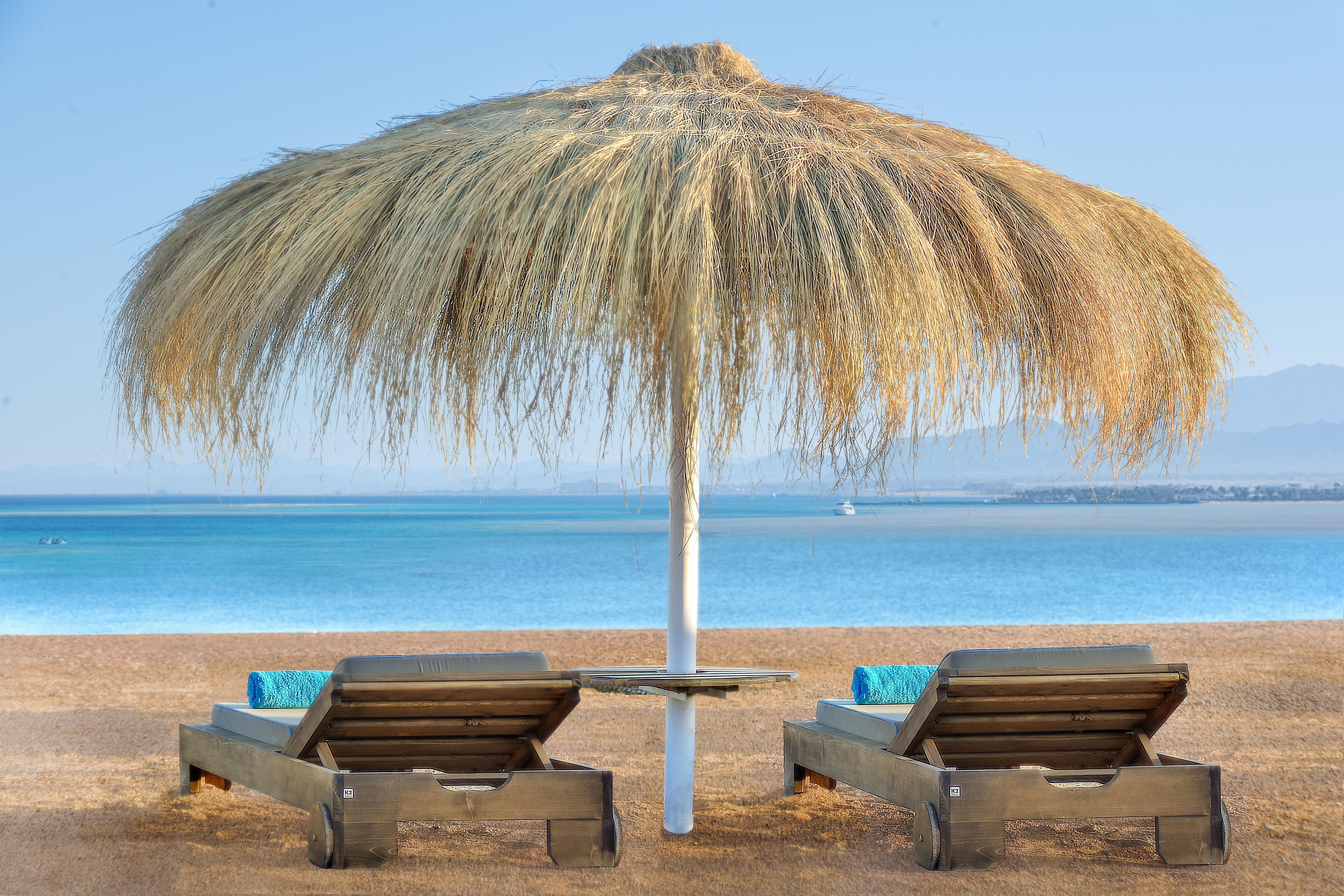 Steigenberger Resort Ras Soma Hurghada Exterior photo A beach umbrella